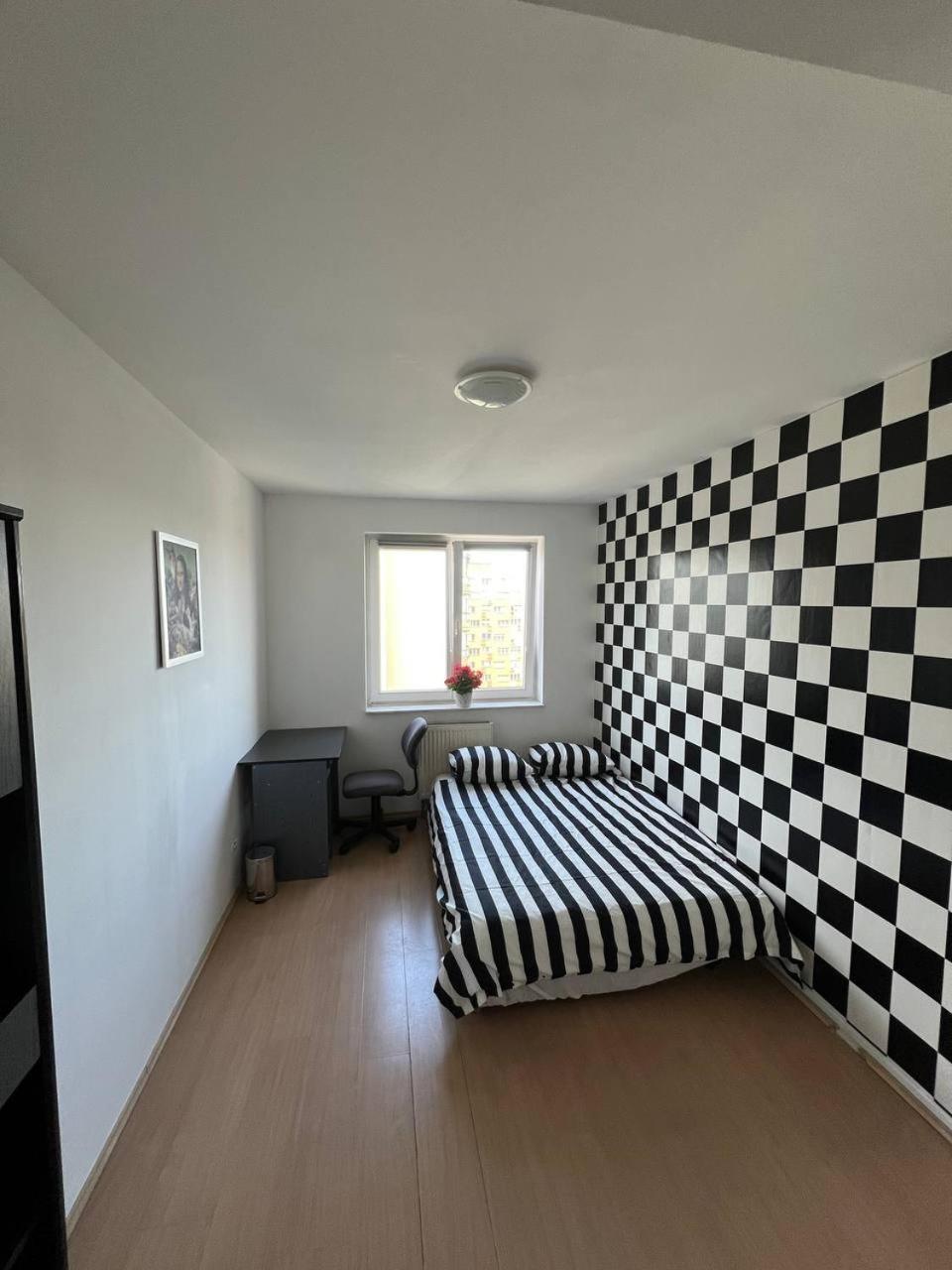 Hostel „U Sashka” Warsaw Ngoại thất bức ảnh